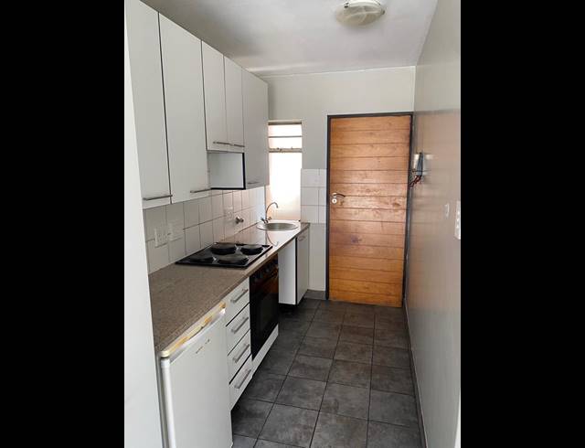 1 bed property to rent in HILLCREST